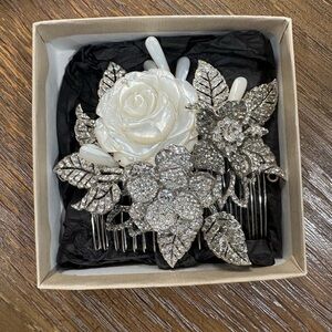 Elegant Silver and White Hair Comb